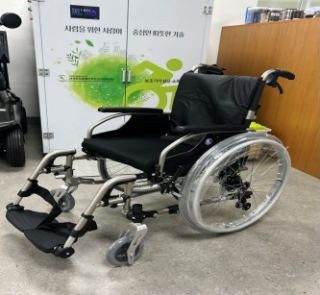 V500 수동휠체어